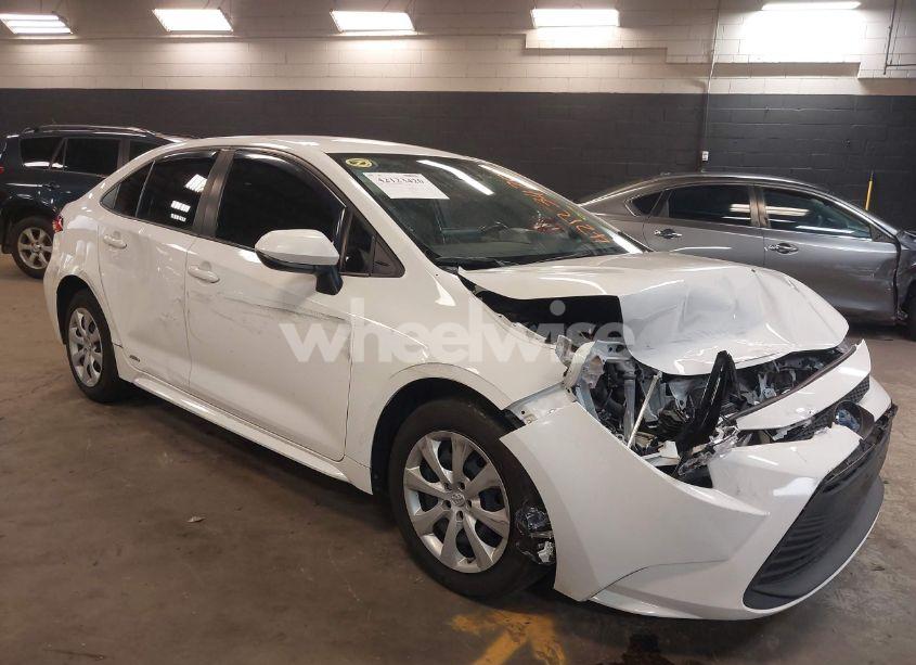 Photo 6 of 2023 Toyota Corolla HYBRID LE (VIN JTDBDMHE3P3003472)