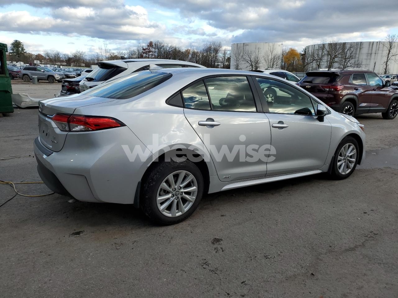 Photo 3 of 2025 TOYOTA COROLLA LE (VIN JTDBDMHE3SJ012175)