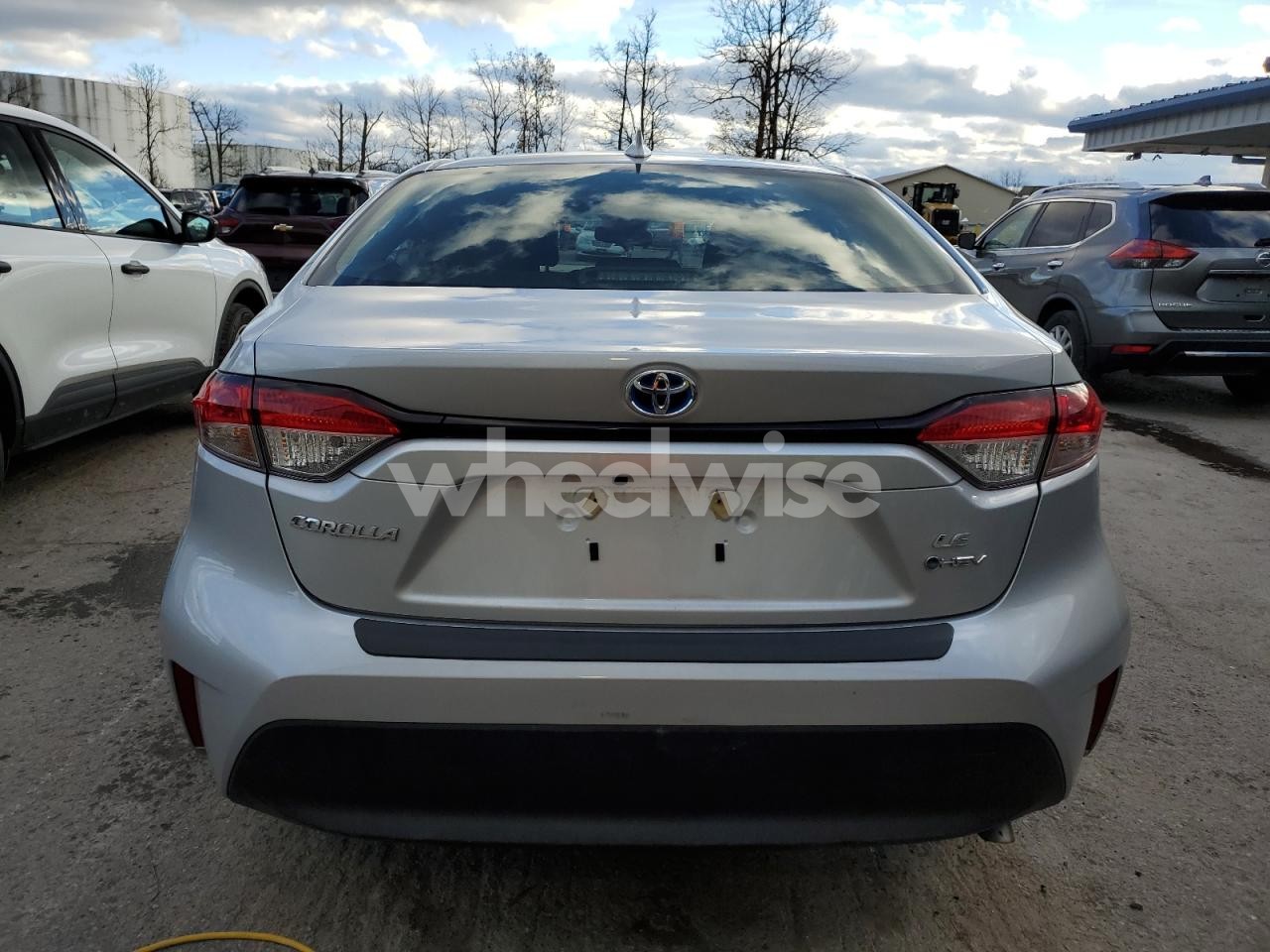 Photo 6 of 2025 TOYOTA COROLLA LE (VIN JTDBDMHE3SJ012175)