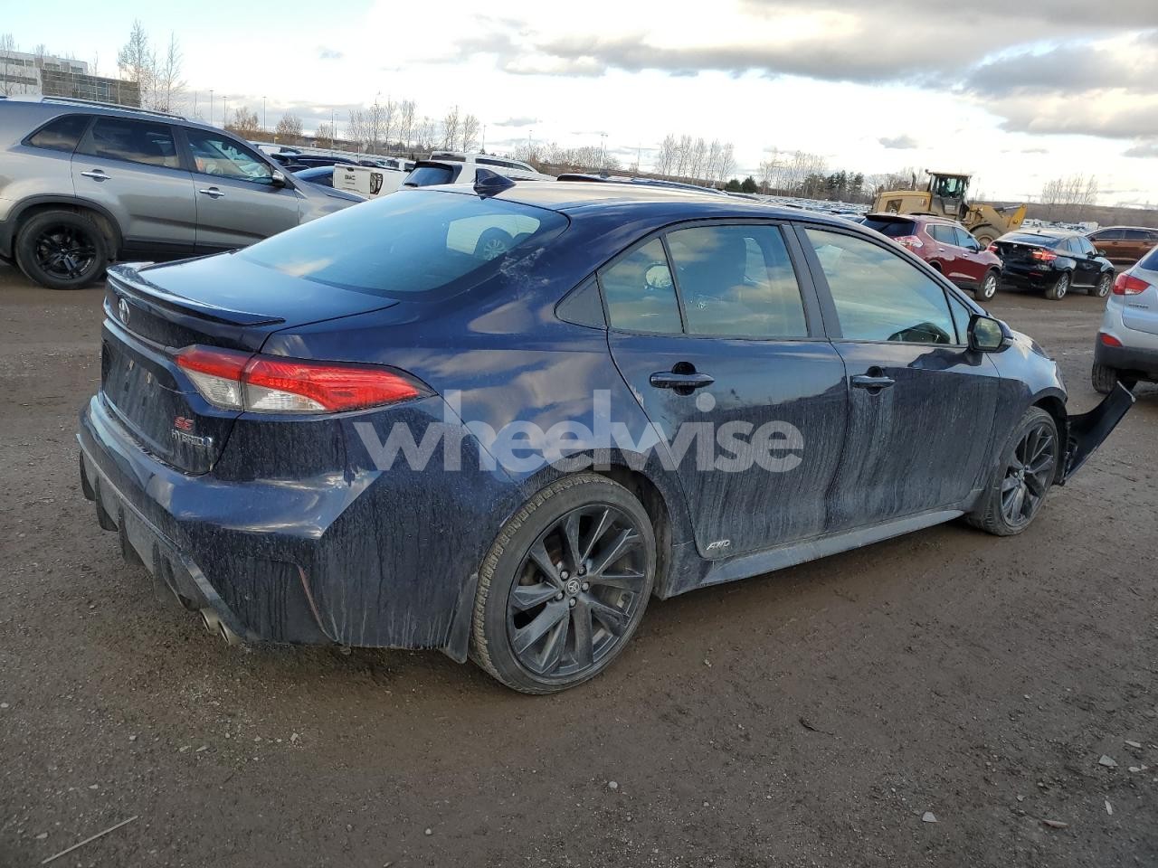 Photo 3 of 2023 TOYOTA COROLLA LE (VIN JTDBDMHE4PJ000799)