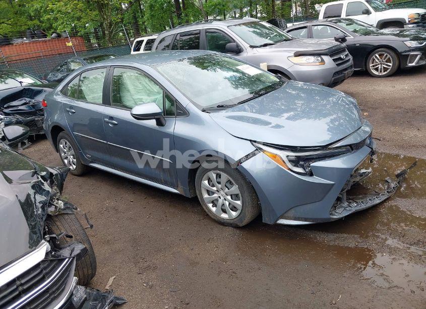 2023 Toyota Corolla HYBRID LE (VIN JTDBDMHE6P3000632) main photo