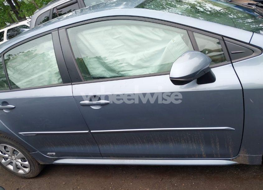 Photo 13 of 2023 Toyota Corolla HYBRID LE (VIN JTDBDMHE6P3000632)