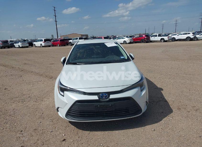 Photo 13 of 2024 Toyota Corolla HYBRID LE (VIN JTDBDMHE9RJ005273)