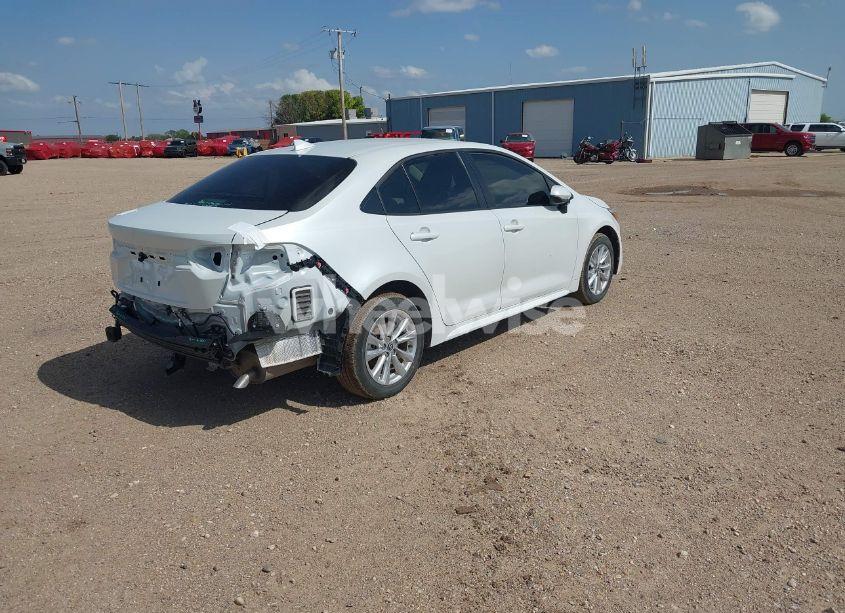 Photo 4 of 2024 Toyota Corolla HYBRID LE (VIN JTDBDMHE9RJ005273)