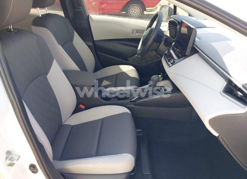 Photo 5 of 2024 Toyota Corolla HYBRID LE (VIN JTDBDMHE9RJ005273)