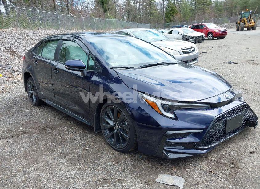 2024 Toyota Corolla HYBRID SE (VIN JTDBDMHE9RJ010845) main photo