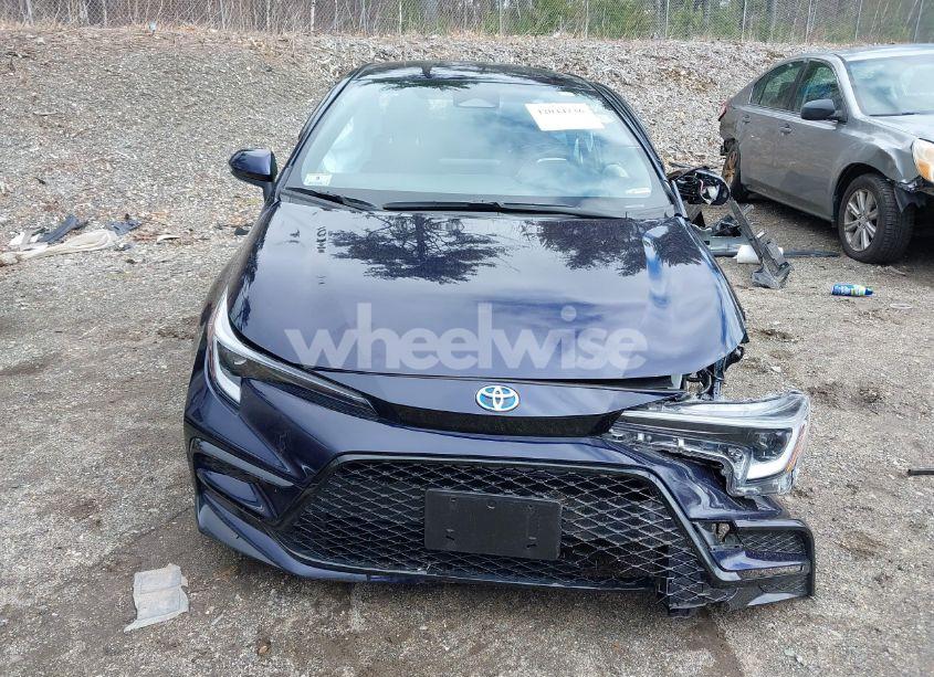 Photo 13 of 2024 Toyota Corolla HYBRID SE (VIN JTDBDMHE9RJ010845)