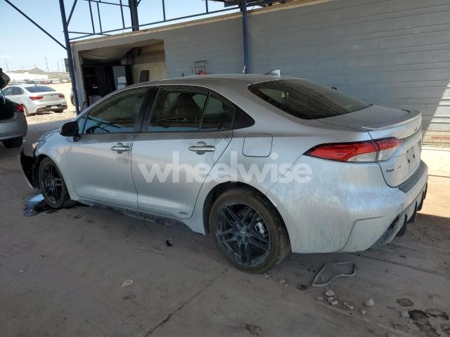 2024 TOYOTA COROLLA LE (VIN JTDBDMHEXRJ007999) main photo