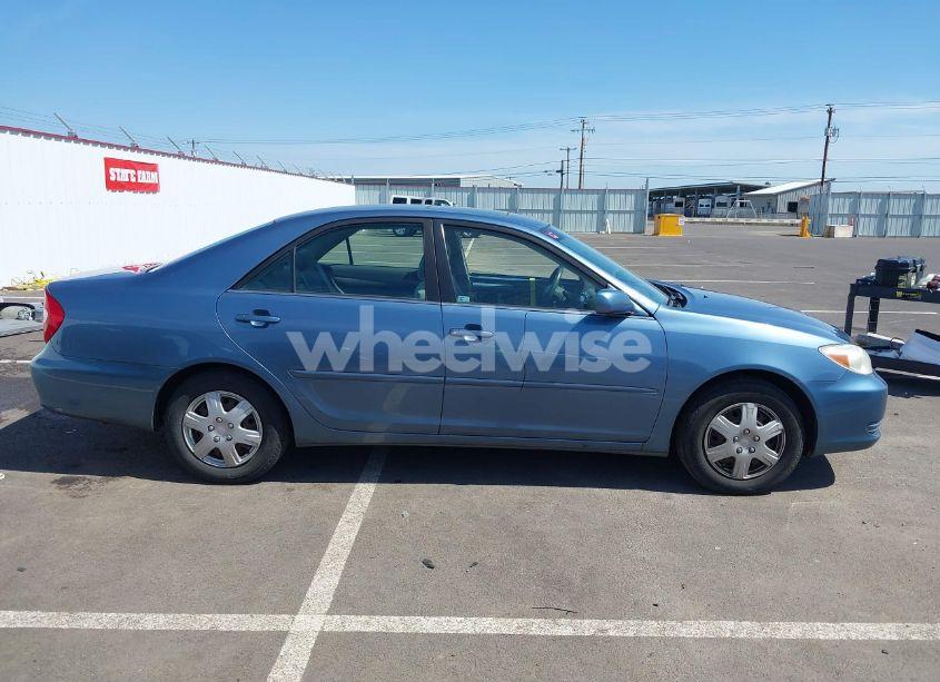 Photo 14 of 2002 Toyota Camry LE (VIN JTDBE30K220018502)