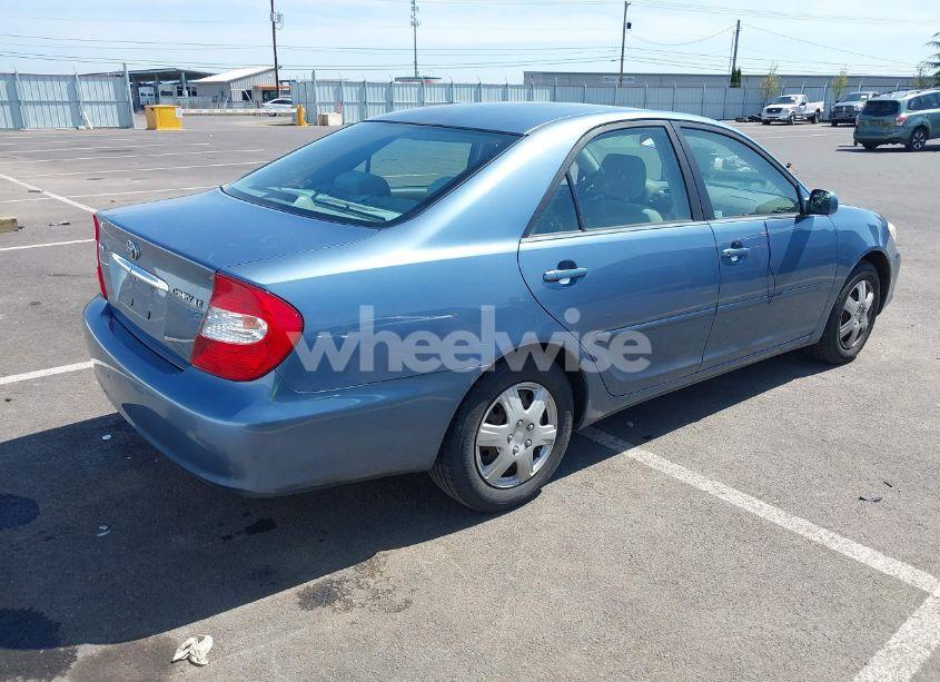 Photo 4 of 2002 Toyota Camry LE (VIN JTDBE30K220018502)
