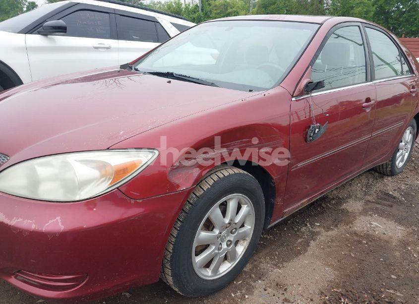 Photo 6 of 2002 Toyota Camry LE/XLE (VIN JTDBE30K320026592)