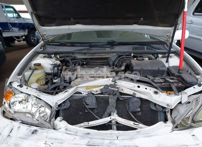 Photo 10 of 2002 Toyota Camry LE (VIN JTDBE30K420116981)