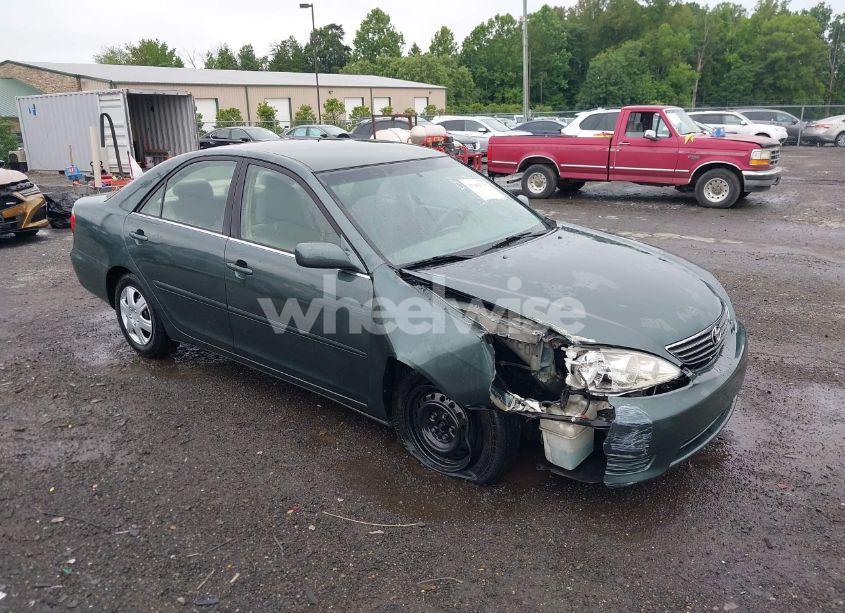 2006 Toyota Camry LE (VIN JTDBE30K663053256) main photo