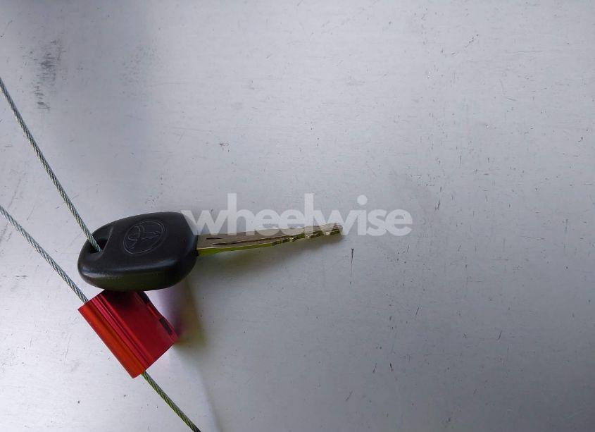 Photo 11 of 2003 Toyota Camry XLE (VIN JTDBE30K830184394)