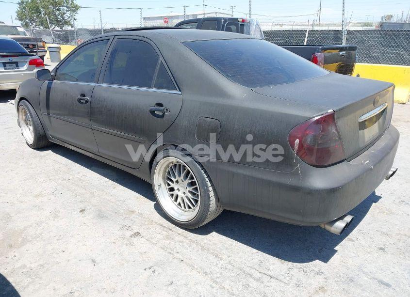 Photo 3 of 2003 Toyota Camry XLE (VIN JTDBE30K830184394)