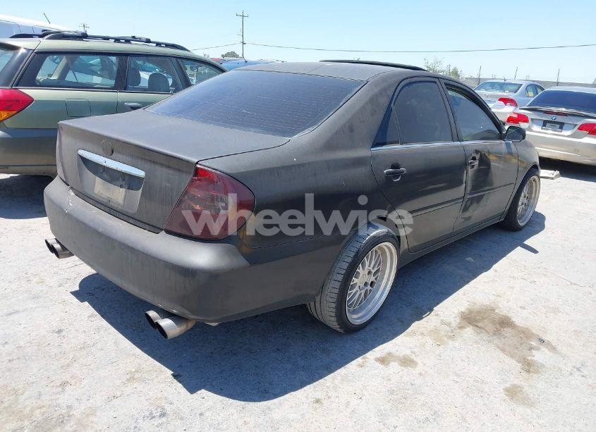 Photo 4 of 2003 Toyota Camry XLE (VIN JTDBE30K830184394)