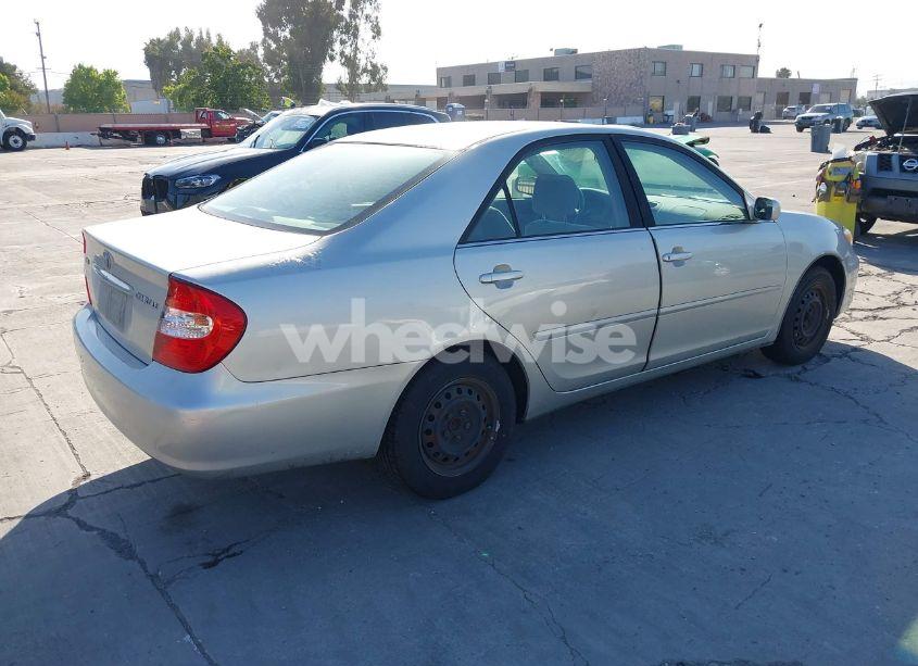 Photo 4 of 2003 Toyota Camry LE (VIN JTDBE30KX30152854)