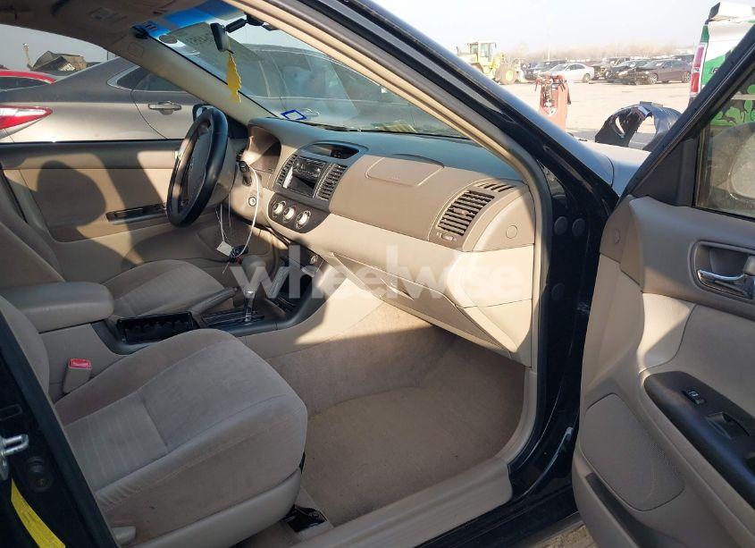 Photo 5 of 2006 Toyota Camry LE (VIN JTDBE30KX63057990)