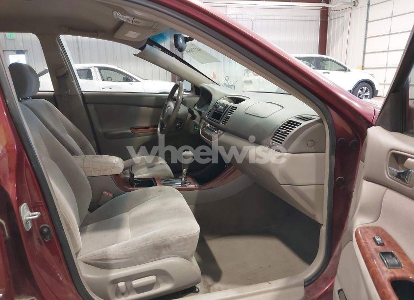 Photo 5 of 2003 Toyota Camry XLE (VIN JTDBE32K030169594)