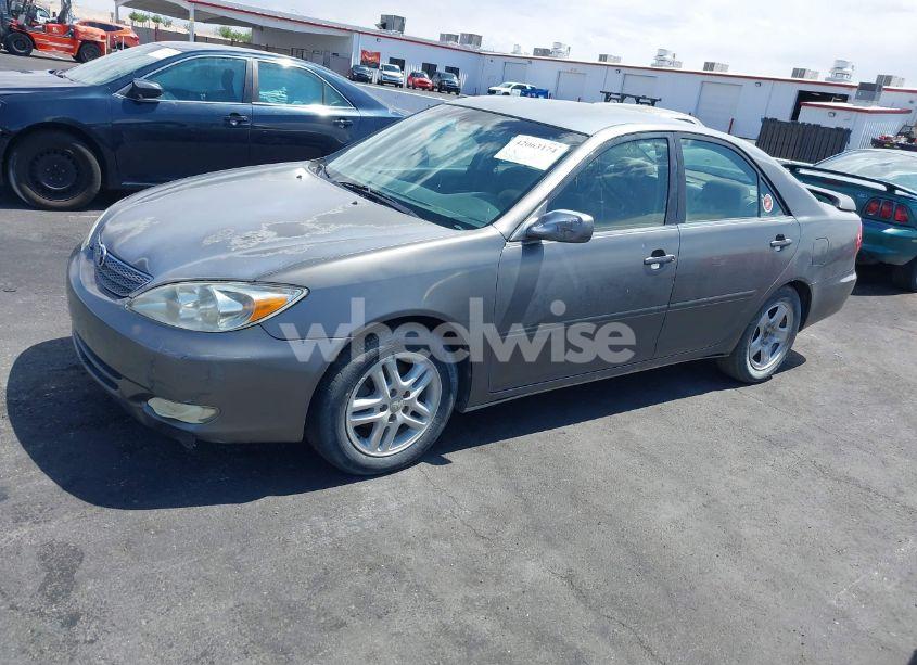 Photo 14 of 2003 Toyota Camry SE (VIN JTDBE32K130149032)