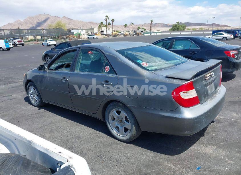 Photo 3 of 2003 Toyota Camry SE (VIN JTDBE32K130149032)