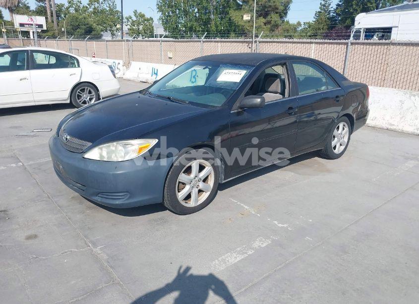 Photo 2 of 2003 Toyota Camry LE (VIN JTDBE32K130177607)
