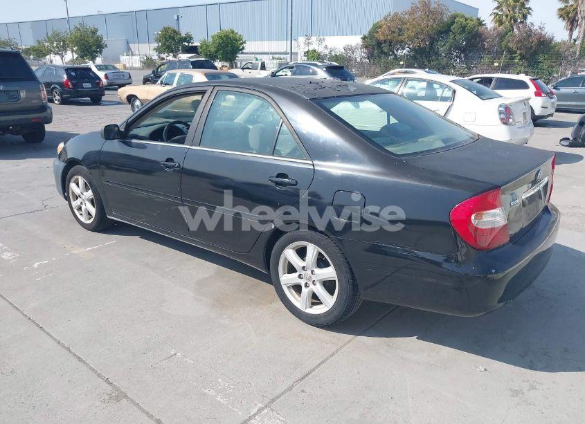 Photo 3 of 2003 Toyota Camry LE (VIN JTDBE32K130177607)