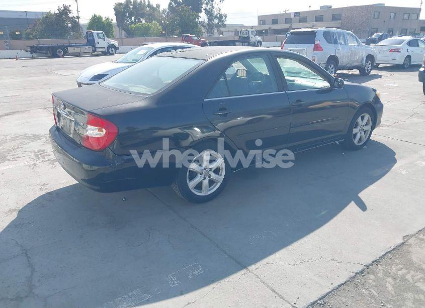 Photo 4 of 2003 Toyota Camry LE (VIN JTDBE32K130177607)