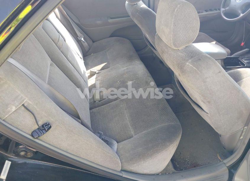 Photo 8 of 2003 Toyota Camry LE (VIN JTDBE32K130177607)