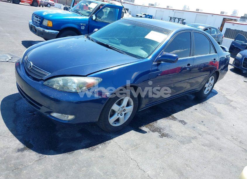 Photo 2 of 2003 Toyota Camry SE (VIN JTDBE32K130243265)