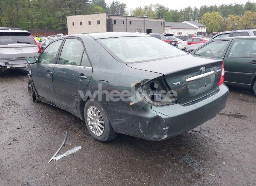 Photo 3 of 2002 Toyota Camry LE/XLE (VIN JTDBE32K220020988)