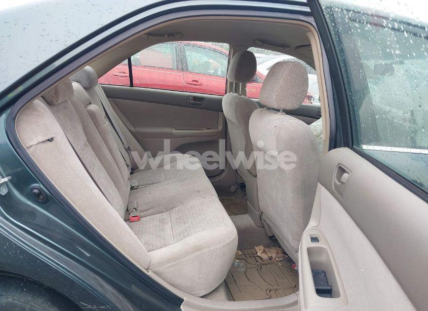 Photo 8 of 2002 Toyota Camry LE/XLE (VIN JTDBE32K220020988)