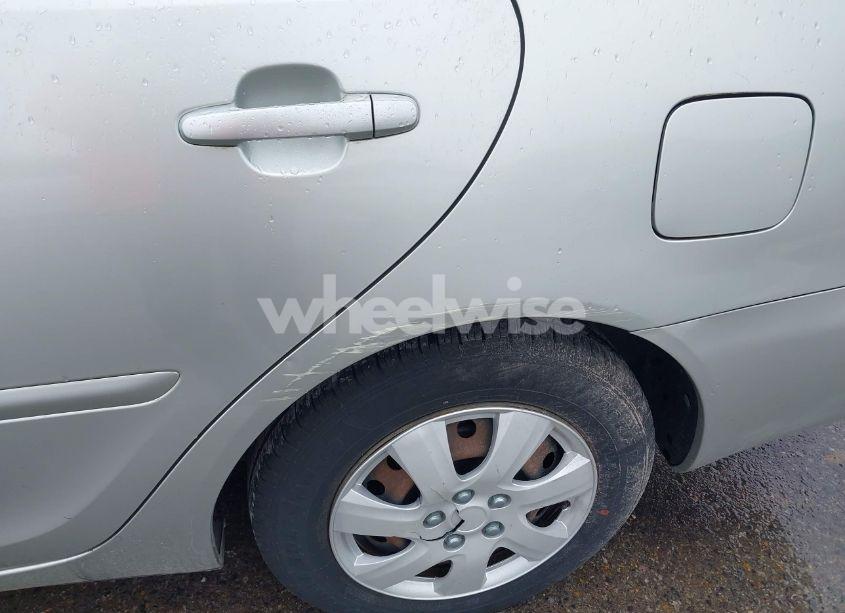 Photo 6 of 2002 Toyota Camry LE (VIN JTDBE32K220022434)