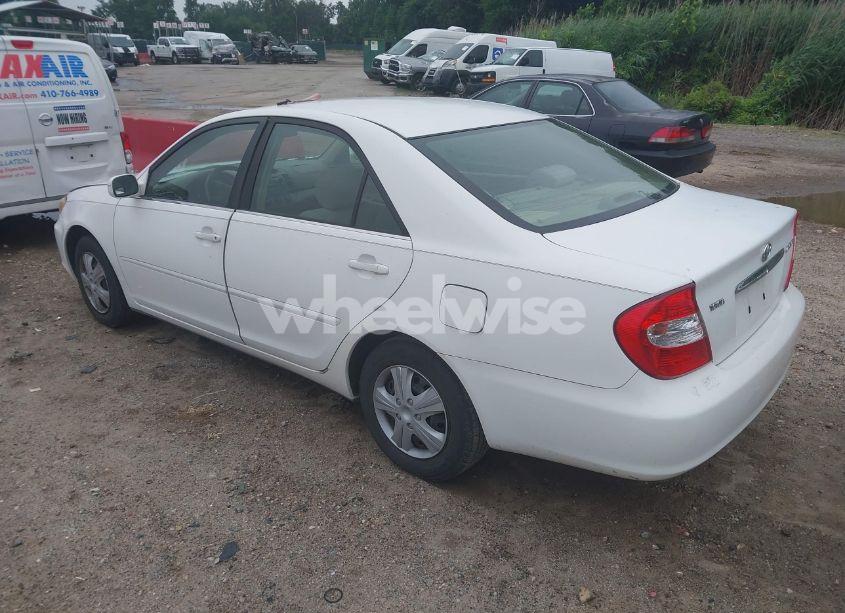 Photo 3 of 2003 Toyota Camry LE (VIN JTDBE32K230158970)