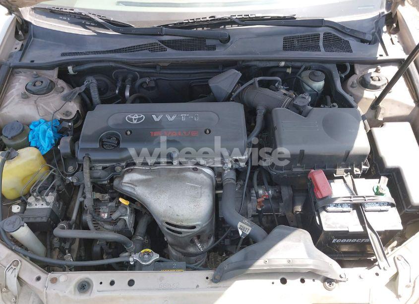 Photo 10 of 2002 Toyota Camry XLE (VIN JTDBE32K320070184)