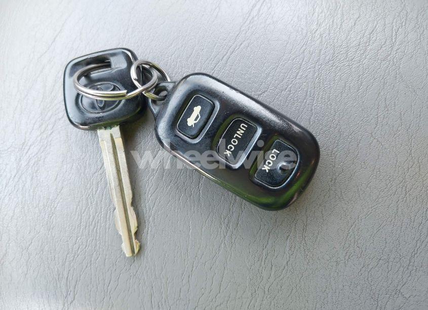 Photo 11 of 2002 Toyota Camry LE (VIN JTDBE32K320103653)