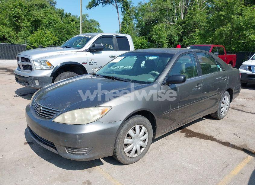 Photo 2 of 2006 Toyota Camry STD (VIN JTDBE32K363063899)