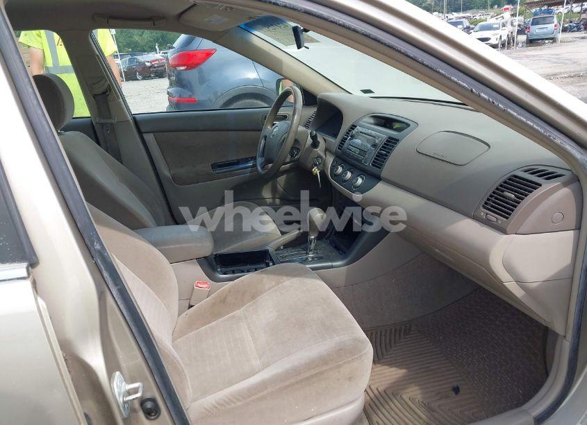 Photo 5 of 2006 Toyota Camry STD (VIN JTDBE32K463064060)