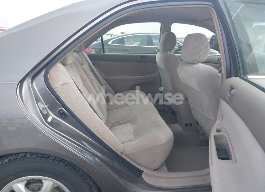 Photo 8 of 2002 Toyota Camry LE (VIN JTDBE32K520023027)