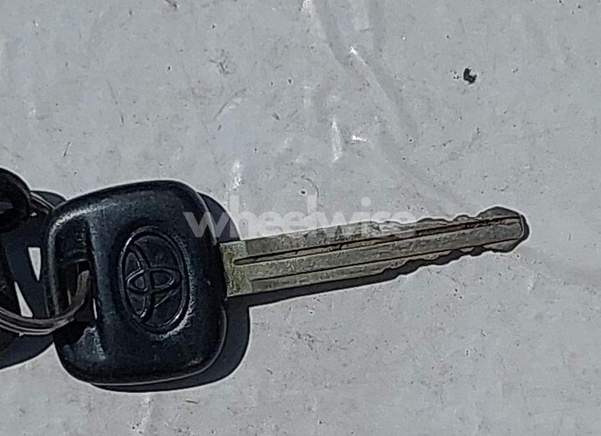 Photo 11 of 2002 Toyota Camry LE (VIN JTDBE32K520105405)