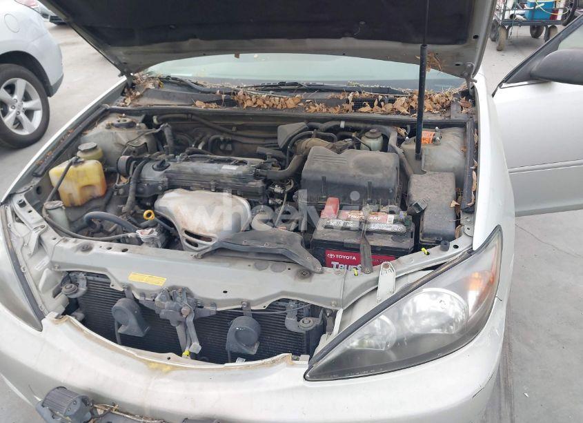 Photo 10 of 2003 Toyota Camry LE (VIN JTDBE32K530182373)