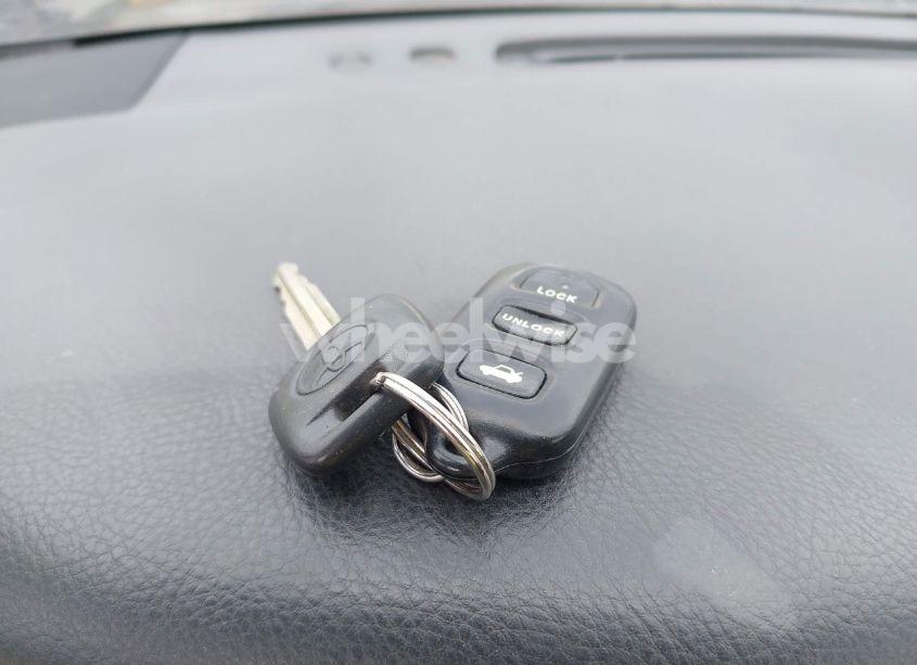 Photo 11 of 2003 Toyota Camry SE (VIN JTDBE32K530236769)