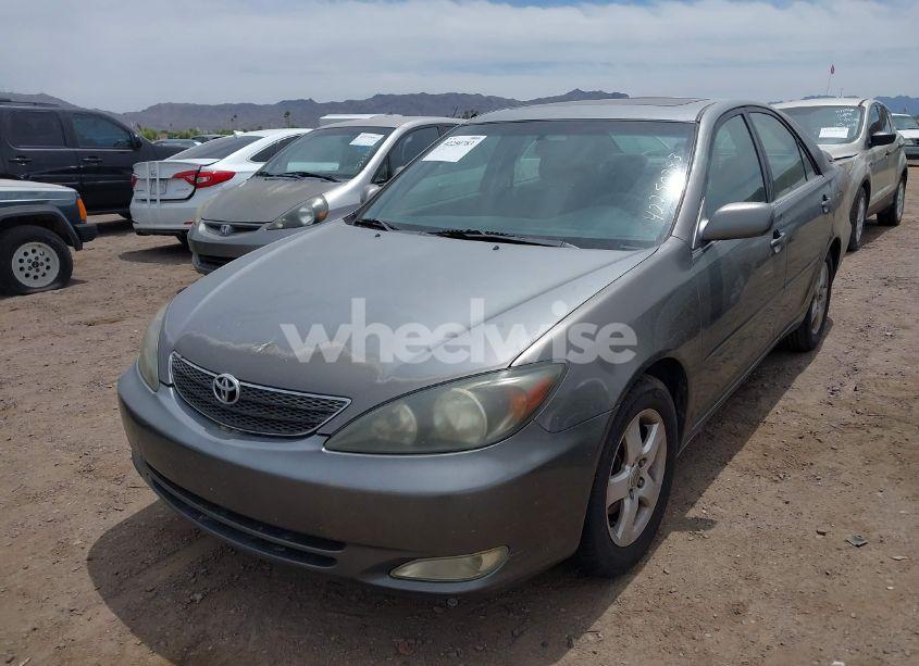 Photo 6 of 2003 Toyota Camry SE (VIN JTDBE32K530236769)