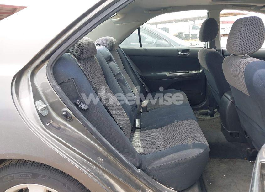 Photo 8 of 2003 Toyota Camry SE (VIN JTDBE32K530236769)