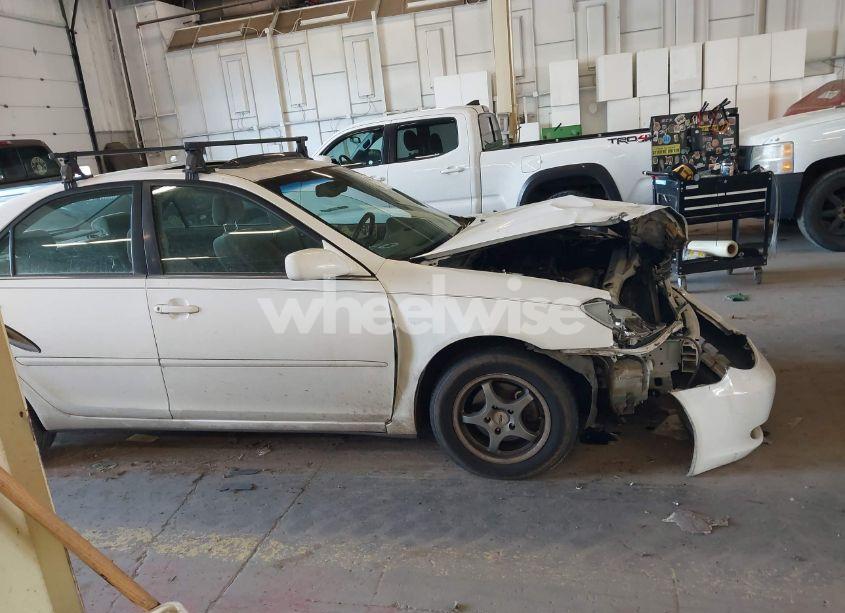 Photo 13 of 2004 Toyota Camry LE (VIN JTDBE32K540257588)