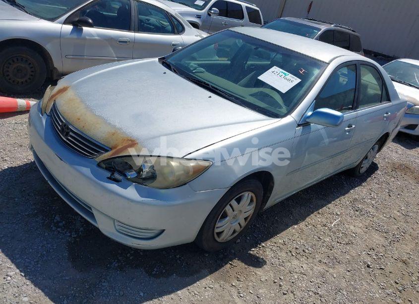 Photo 2 of 2006 Toyota Camry LE (VIN JTDBE32K563053391)