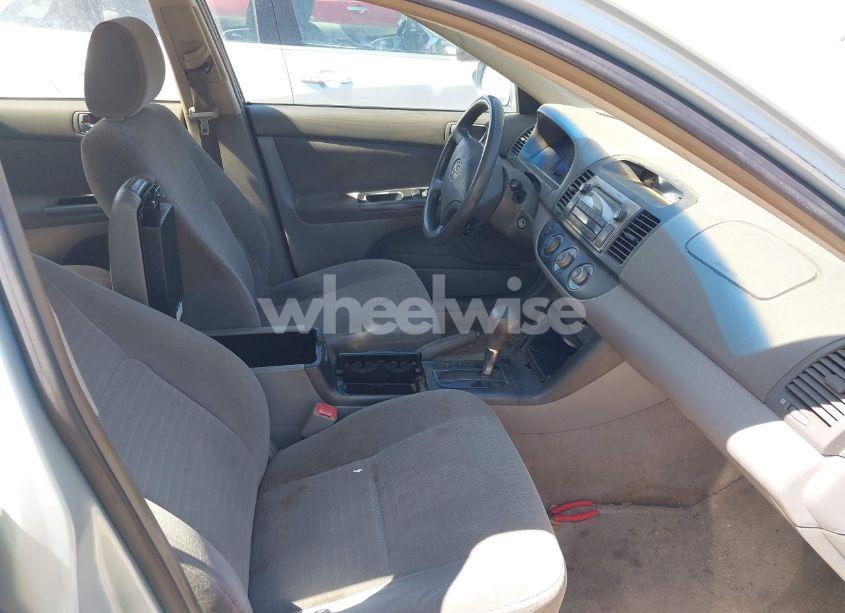 Photo 5 of 2006 Toyota Camry LE (VIN JTDBE32K563053391)