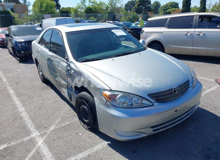 2003 Toyota Camry LE (VIN JTDBE32K630226428) main photo