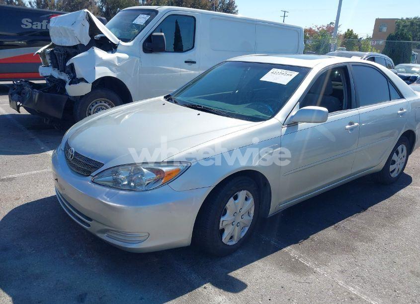 Photo 2 of 2003 Toyota Camry LE (VIN JTDBE32K630226428)