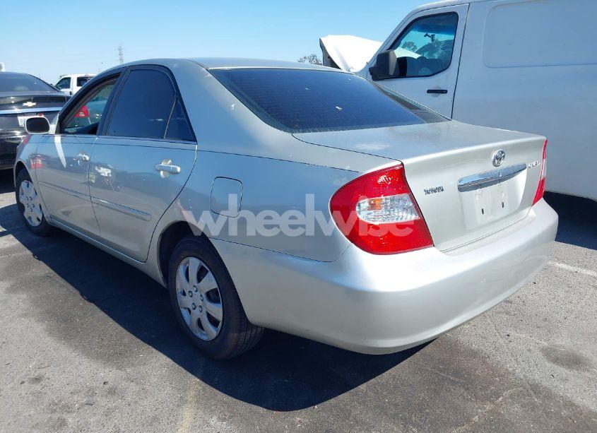 Photo 3 of 2003 Toyota Camry LE (VIN JTDBE32K630226428)